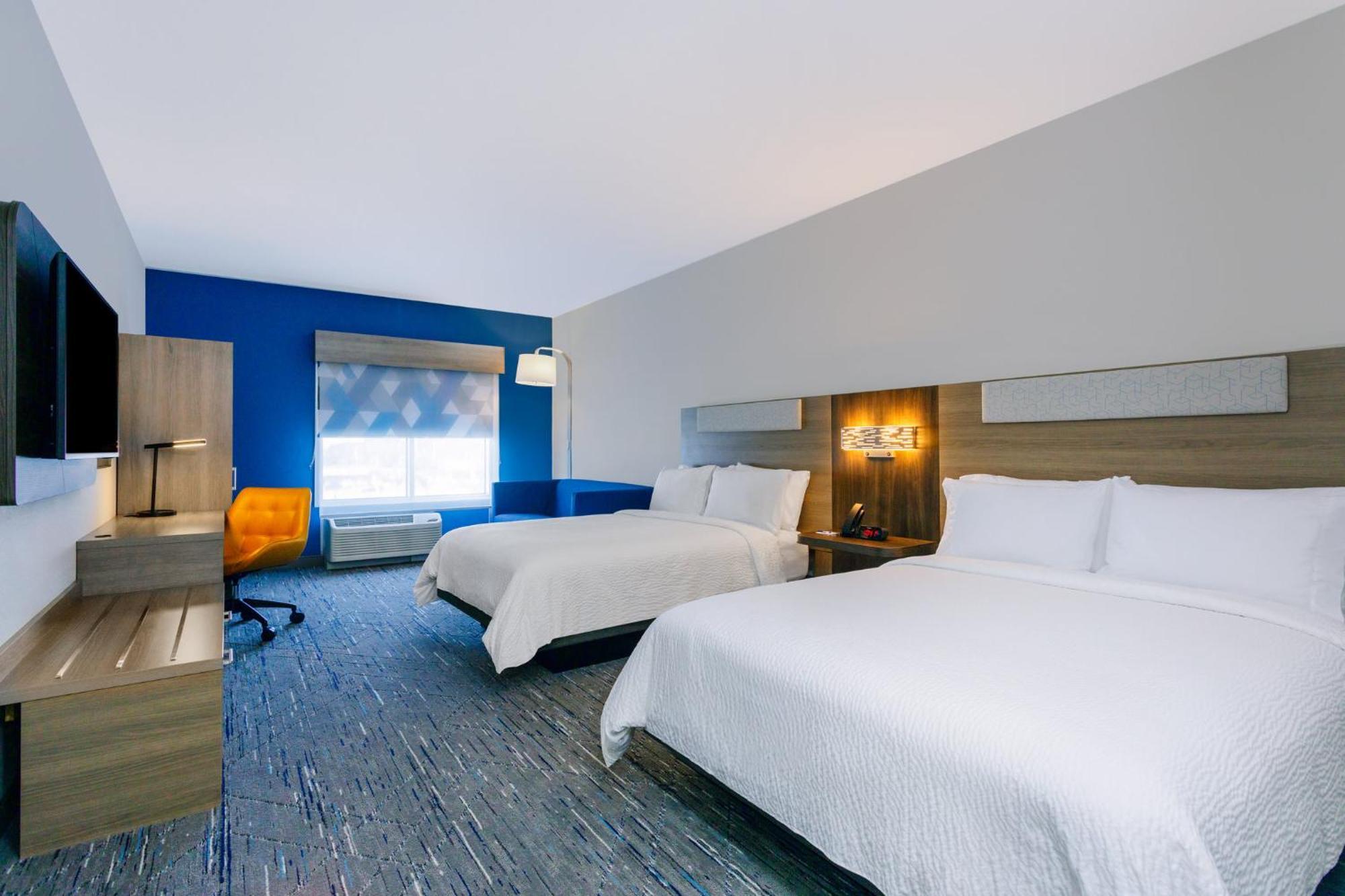 Holiday Inn Express & Suites Tampa Stadium - Airport Area By Ihg Bagian luar foto